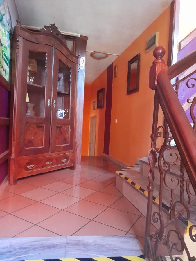 Uslugi Hotelarskie Hotel 2*