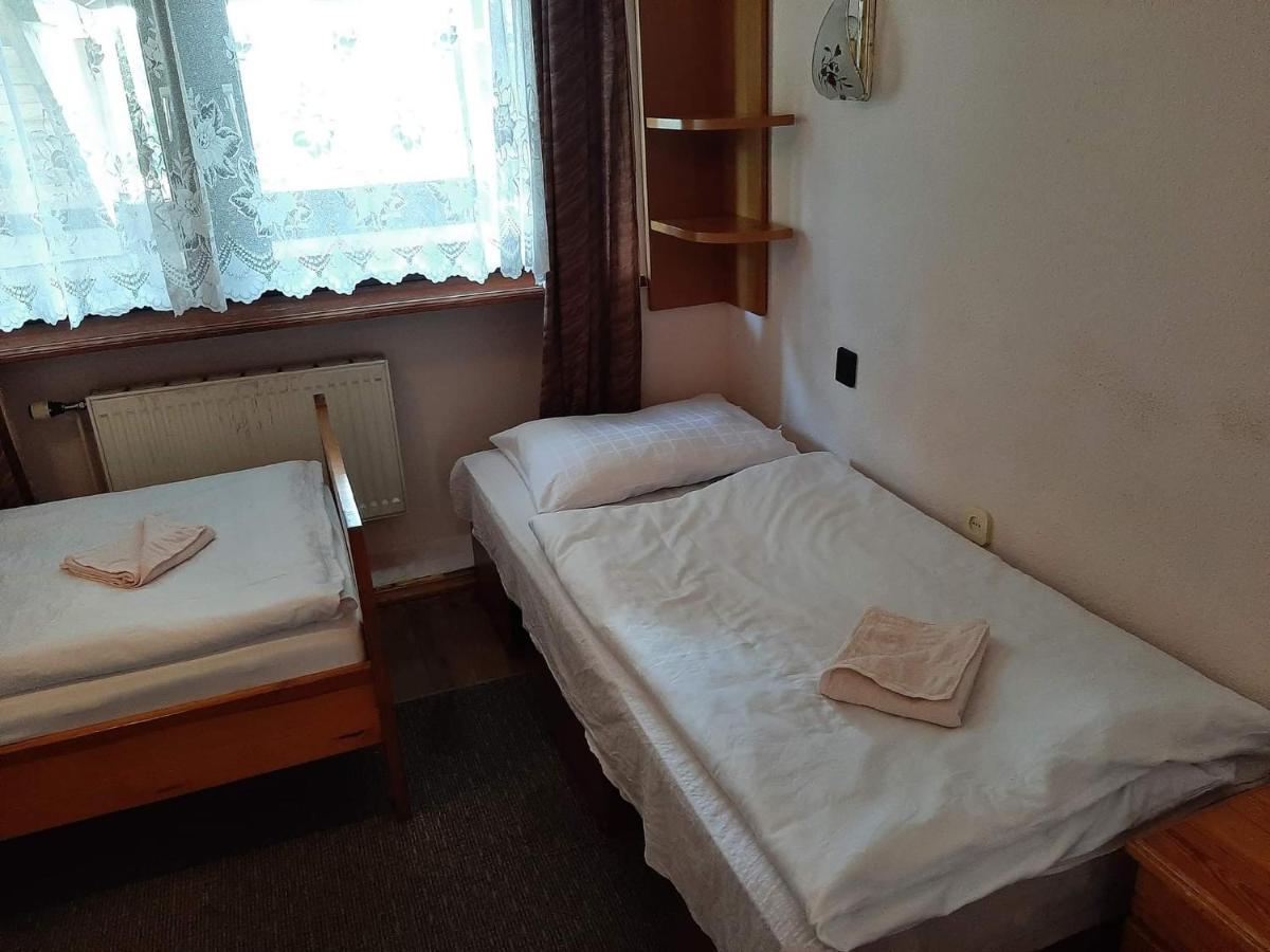 Hotel Uslugi Hotelarskie 2*