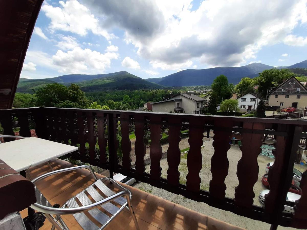 Uslugi Hotelarskie 2*