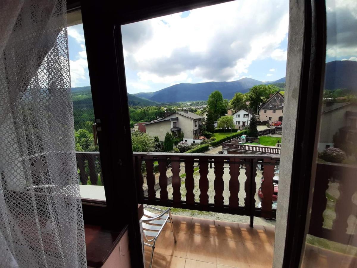 Uslugi Hotelarskie Hotel