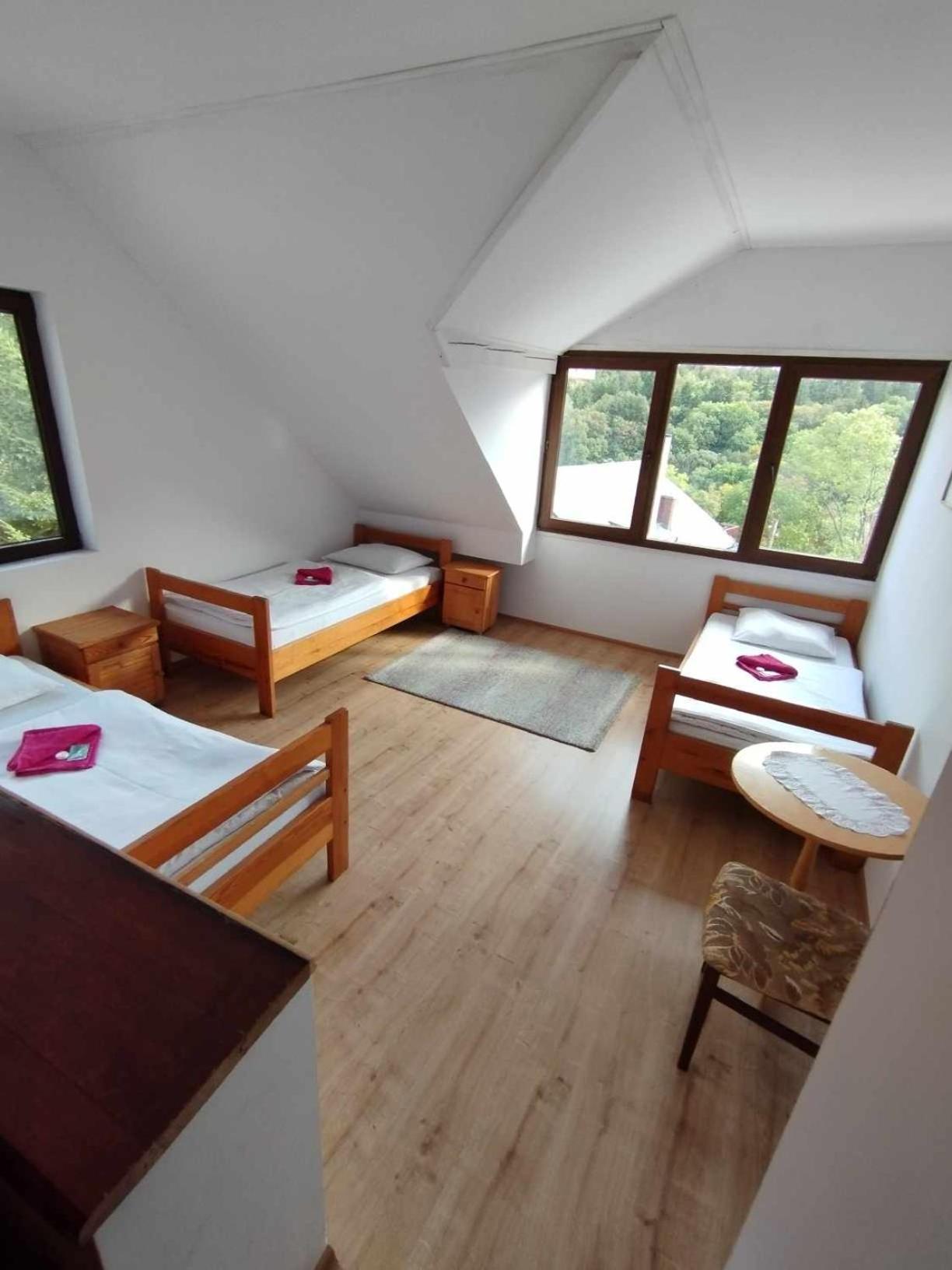 Hotel Uslugi Hotelarskie