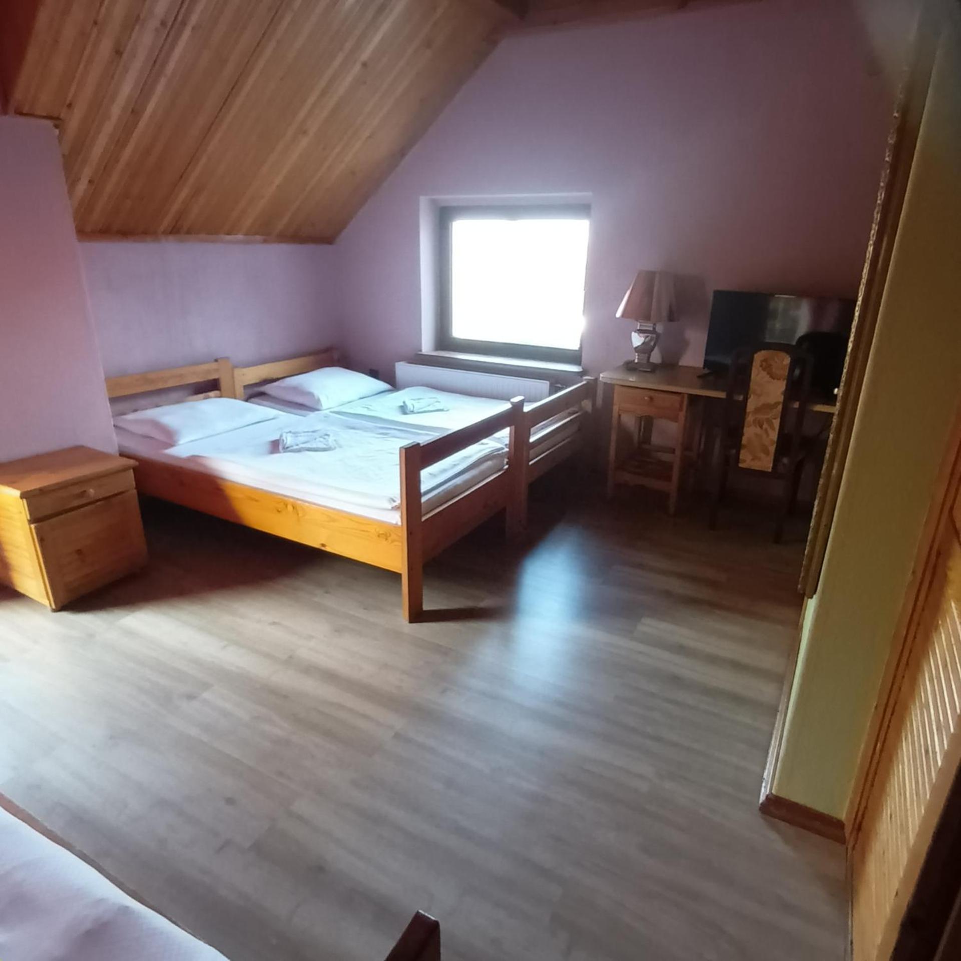 Uslugi Hotelarskie 2*
