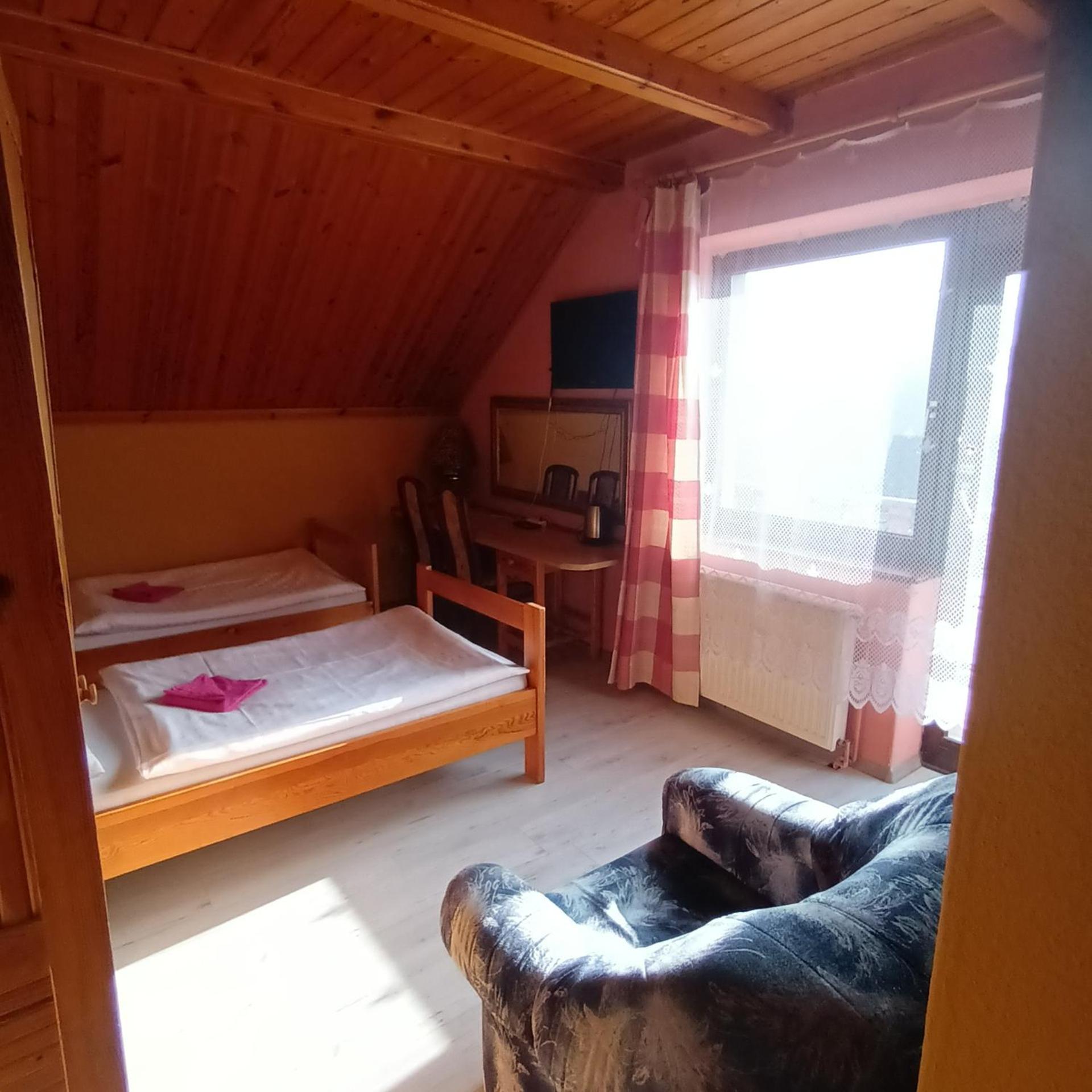 Uslugi Hotelarskie 2*