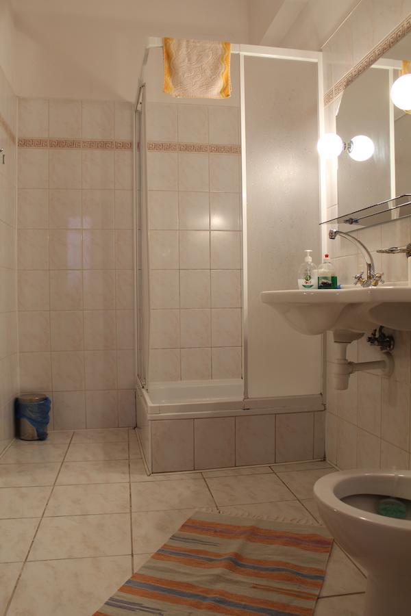 Uslugi Hotelarskie 2*